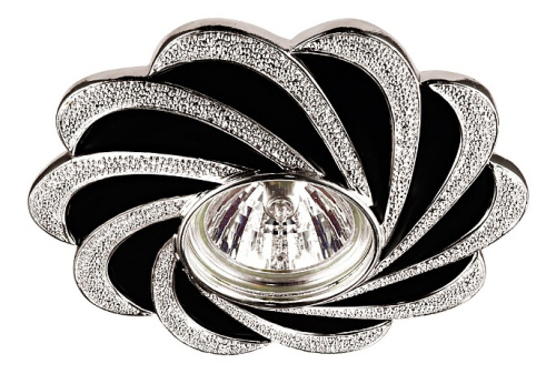 Встраиваемый светильник Novotech Pattern 370222. Фото №1