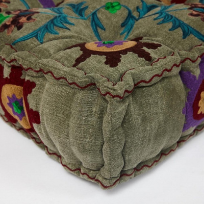 Модуль мягкий Secret De Maison SOL (mod. MA-109) cotton canvas sujani, 80х80х20см, серый с цветами. Фото №2